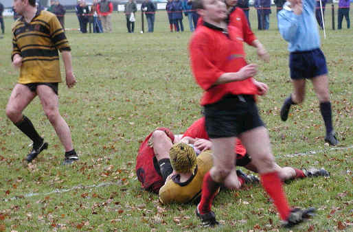 Graham Smith scores his
try