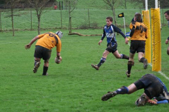 Smithy scores the 1st try.
