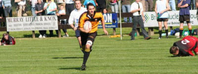 Kevin Jones on way to line