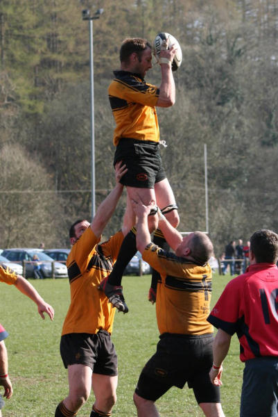 Billy, a line out, another clean catch